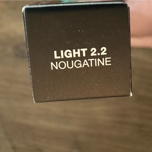 NARS - concealer - Picture 2 of 3